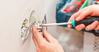 Электромонтажные работы Донецк цена 474 руб Электрика под ключ