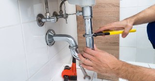 Сантехнические работы Донецк цена 474 руб. Услуги сантехника